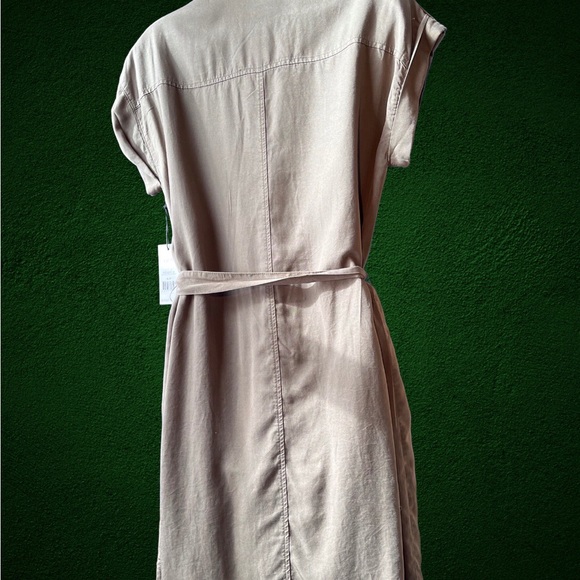 NWT Shirtdress by Dex.Never worn. - Picture 5 of 12